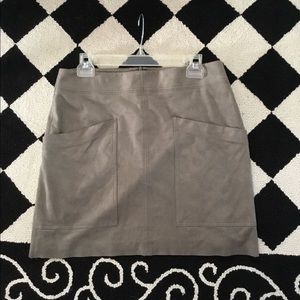 Bandolera Olive faux suede skirt sm-med